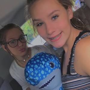 Meet your Posher, Layla